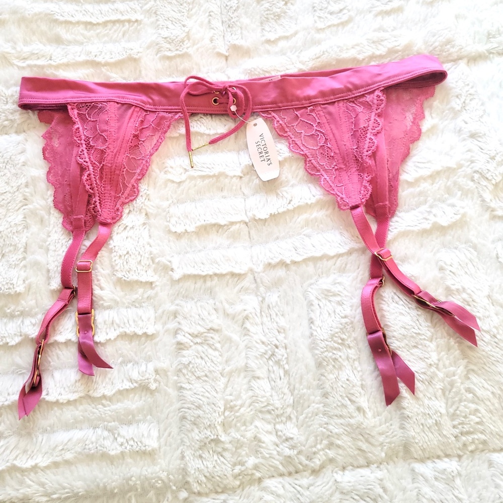 Victoria’s Secret Garter Belt